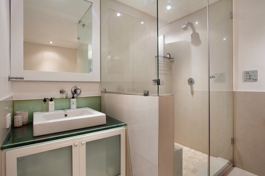 3 Bedroom Property for Sale in Clifton Western Cape